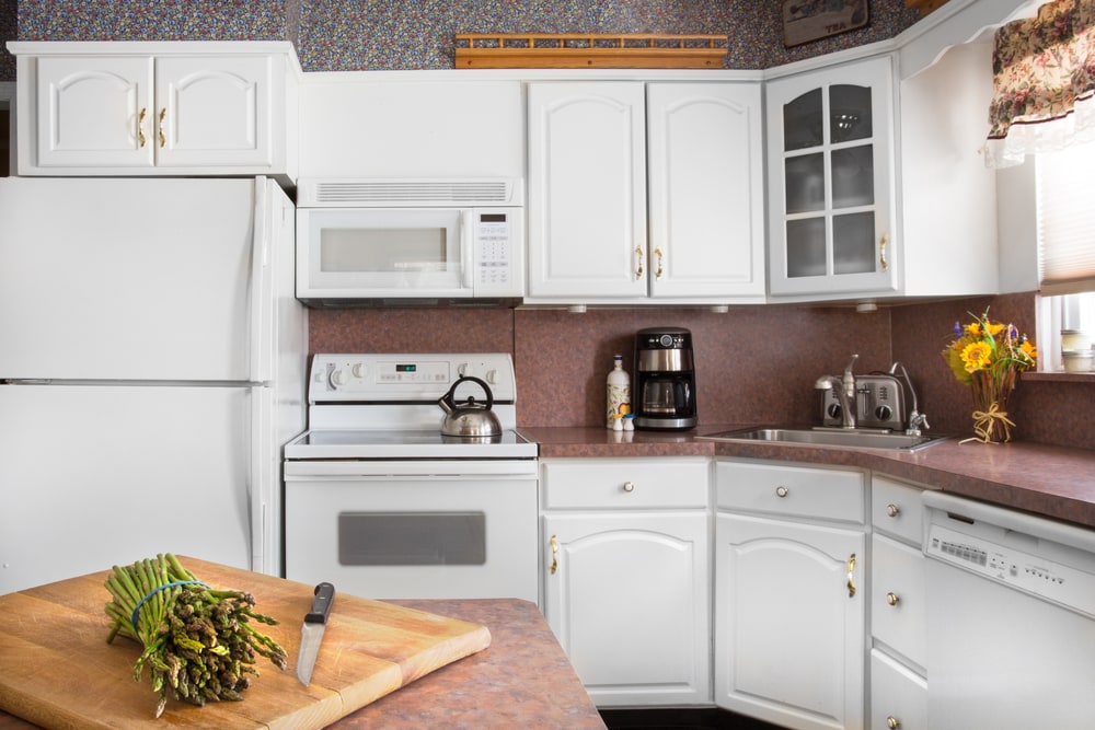 How Should I Prepare My Cabinets to Be Painted?
