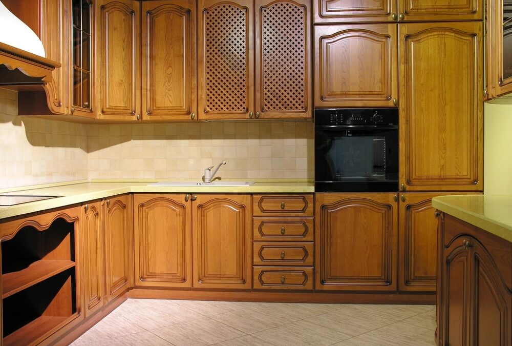 Choosing the Ideal Wall Color for Brown Kitchen Cabinets